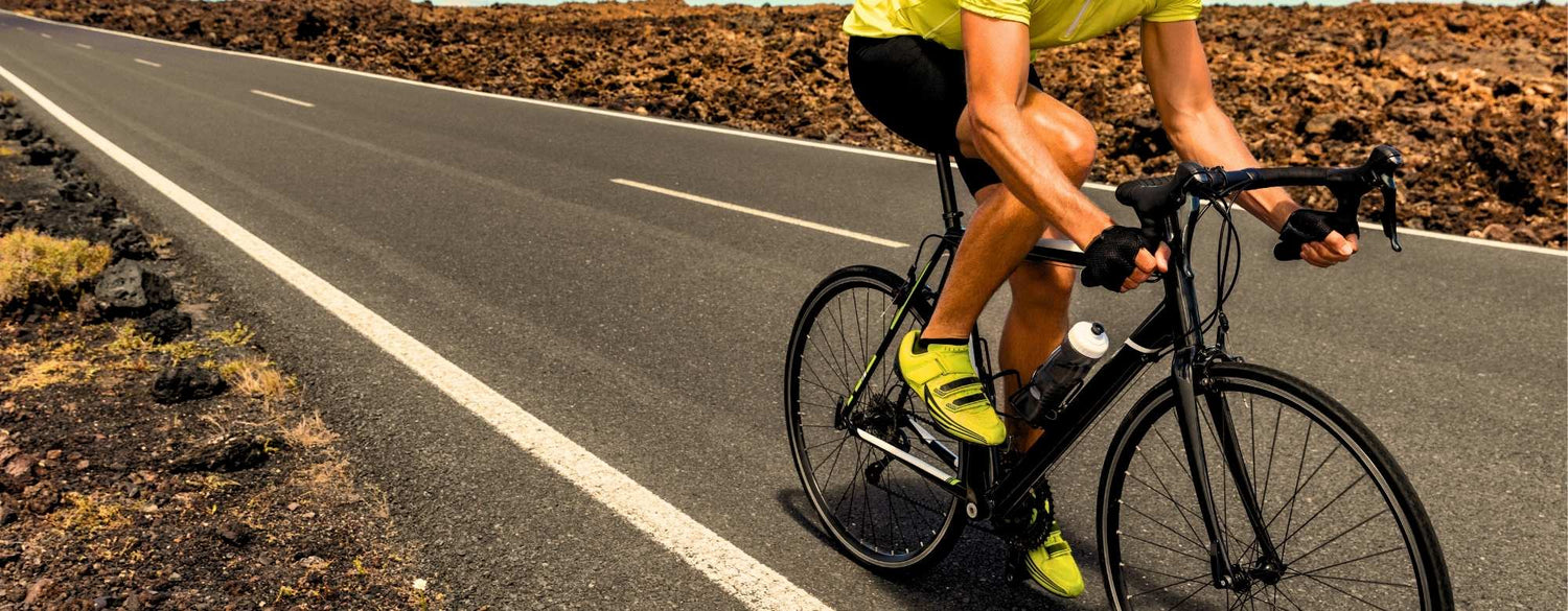 banniere cycliste sur route rectangle